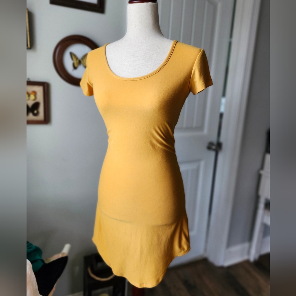 Yellow Short Sleeve Dress